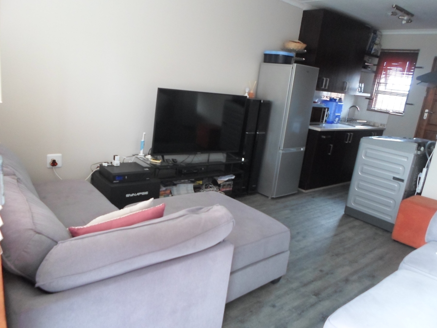 2 Bedroom Property for Sale in Haven Hills Eastern Cape